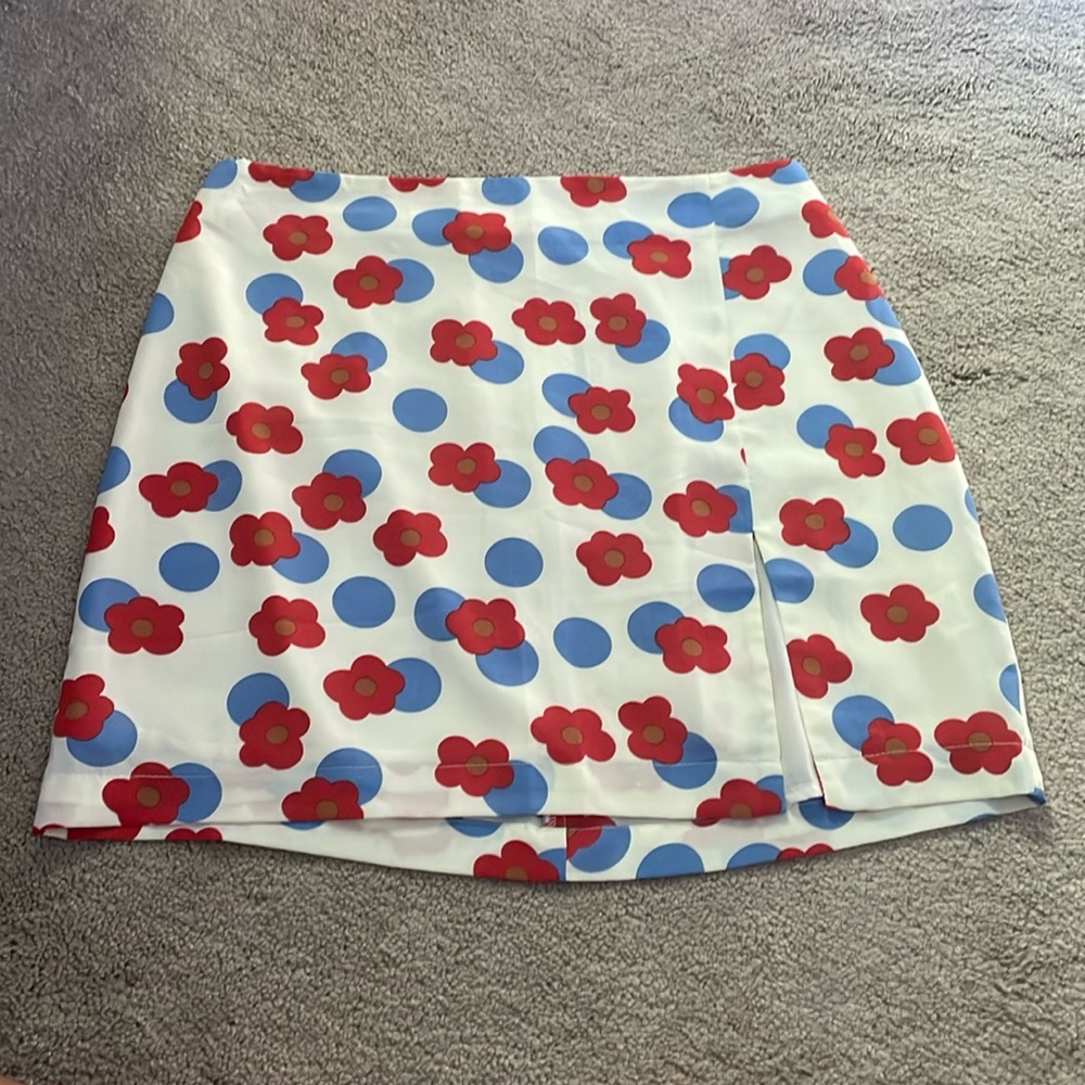 NWT Bloom from within Skirt